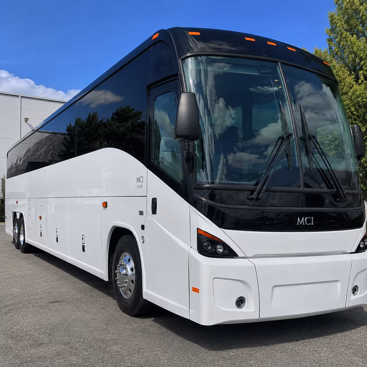 charter buses to dolphins games and hard rock stadium from boynton beach