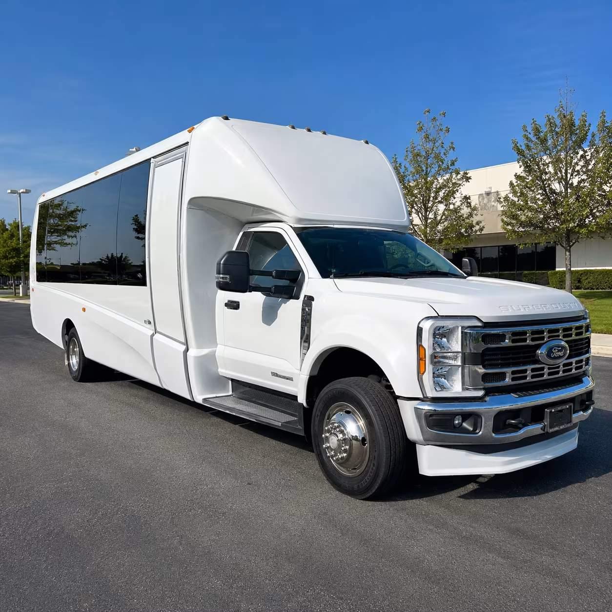 large scale corporate bus shuttles for palm beach county trade shows and expos